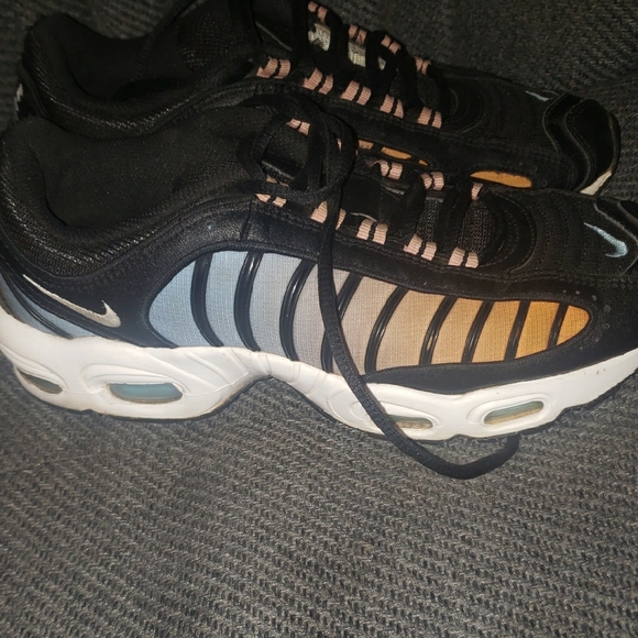 Nike Vapormax - Picture 3 of 11